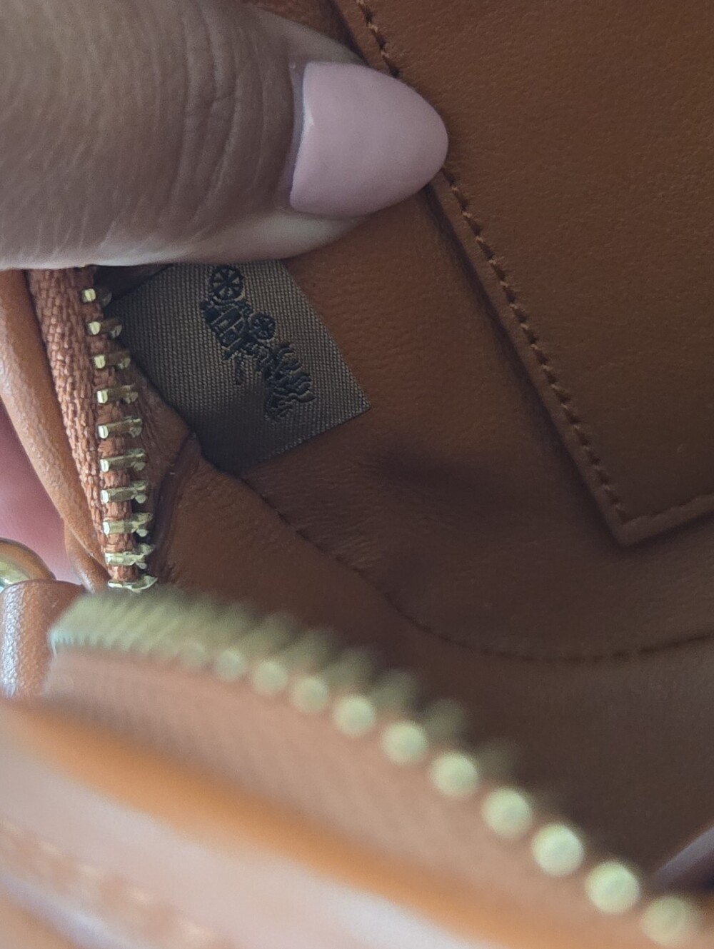 Coach 1941 Quilted Leather Crossbody Camera bag in Canyon - Picture 8 of 12